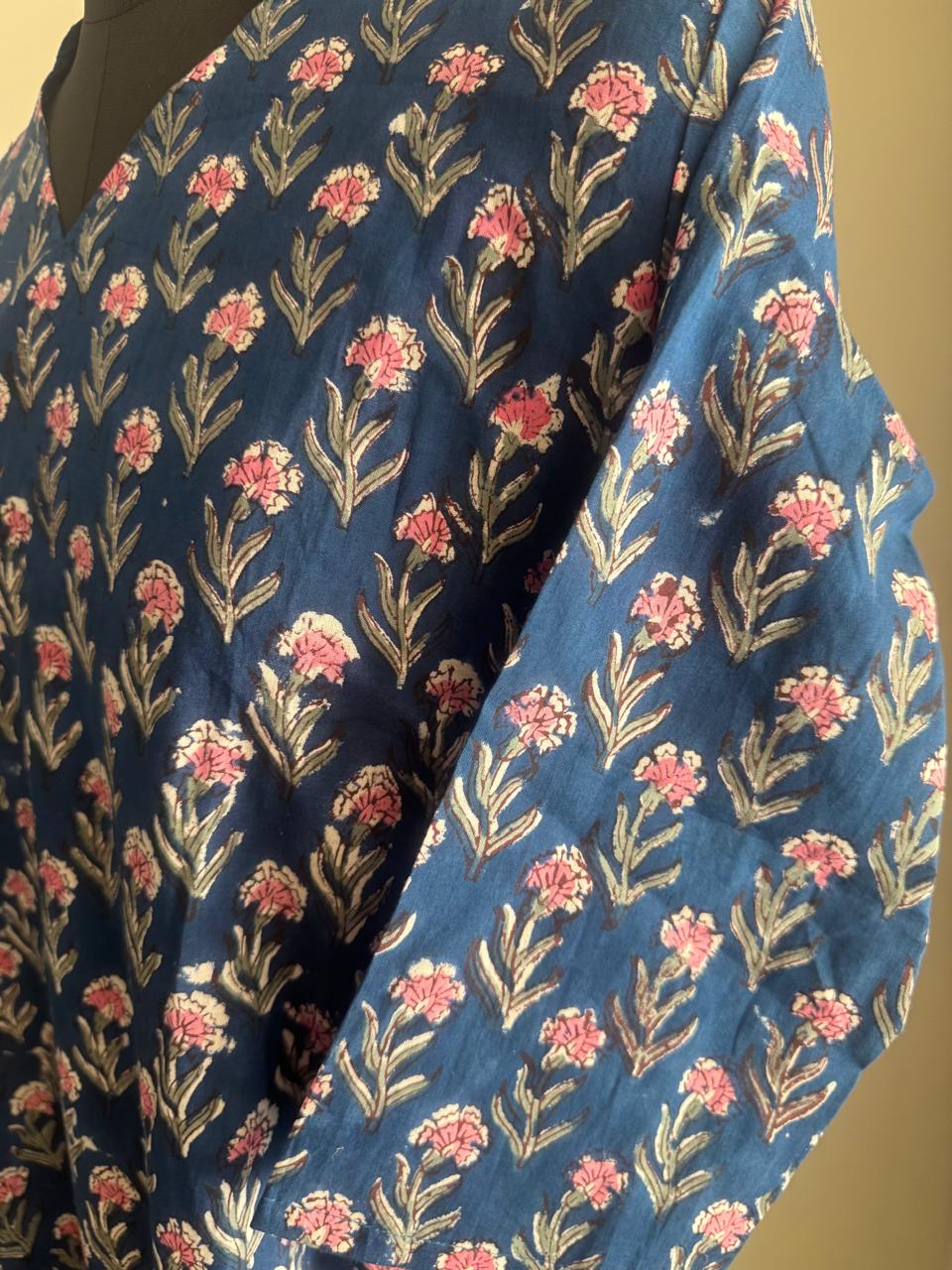 NARAYAN-2 CHECKED RAW SILK SUIT (Copy)