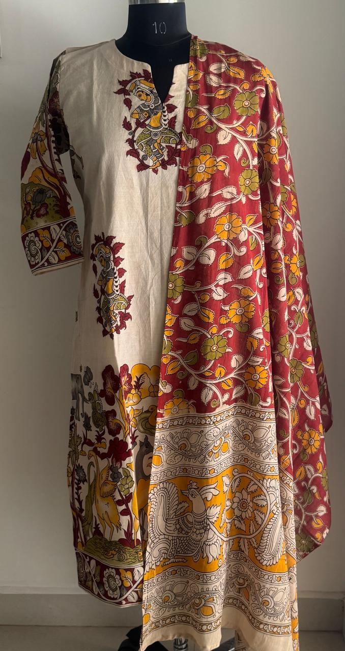 BEIGE KURTI DUPATTA SET