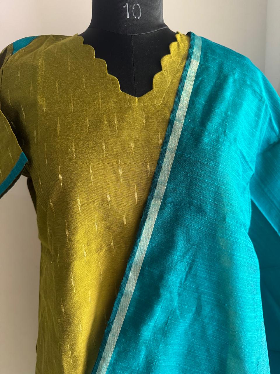 VANNAMAYIL SILK SUIT